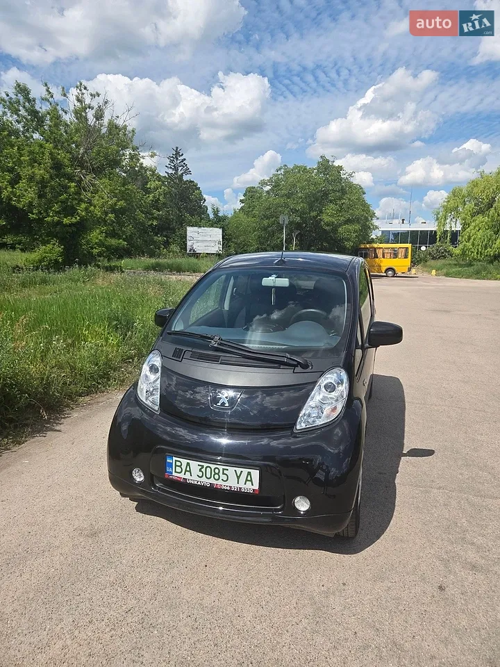 2012 Peugeot iOn - мініатюра 30
