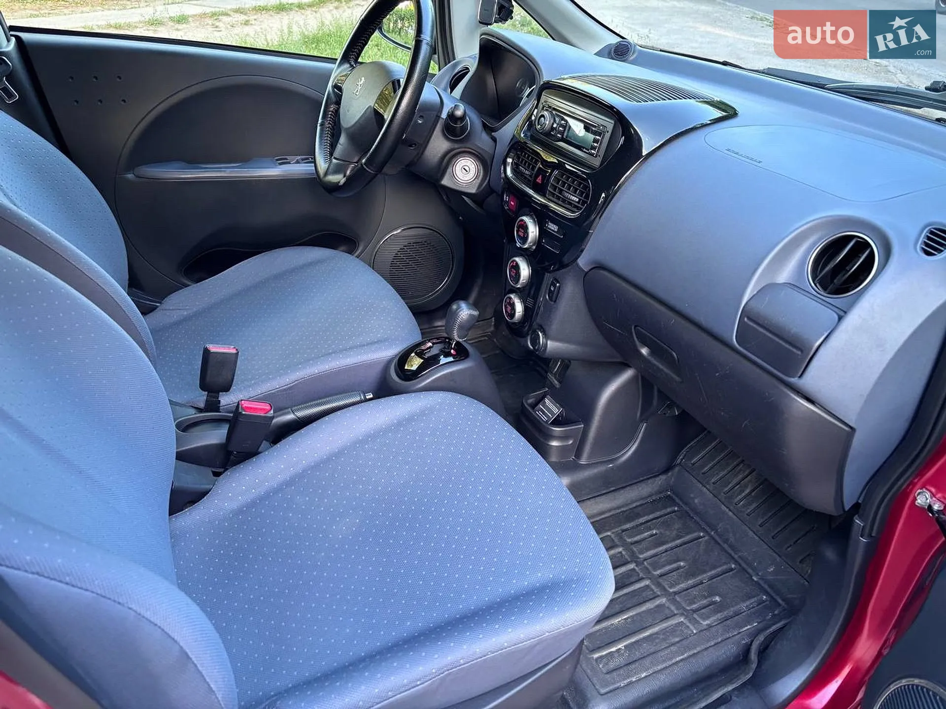 2014 Peugeot iOn - мініатюра 12