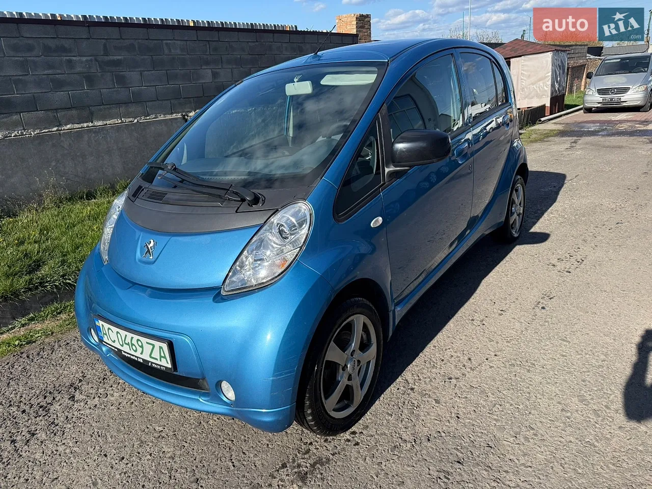 2010 Peugeot iOn - мініатюра 21