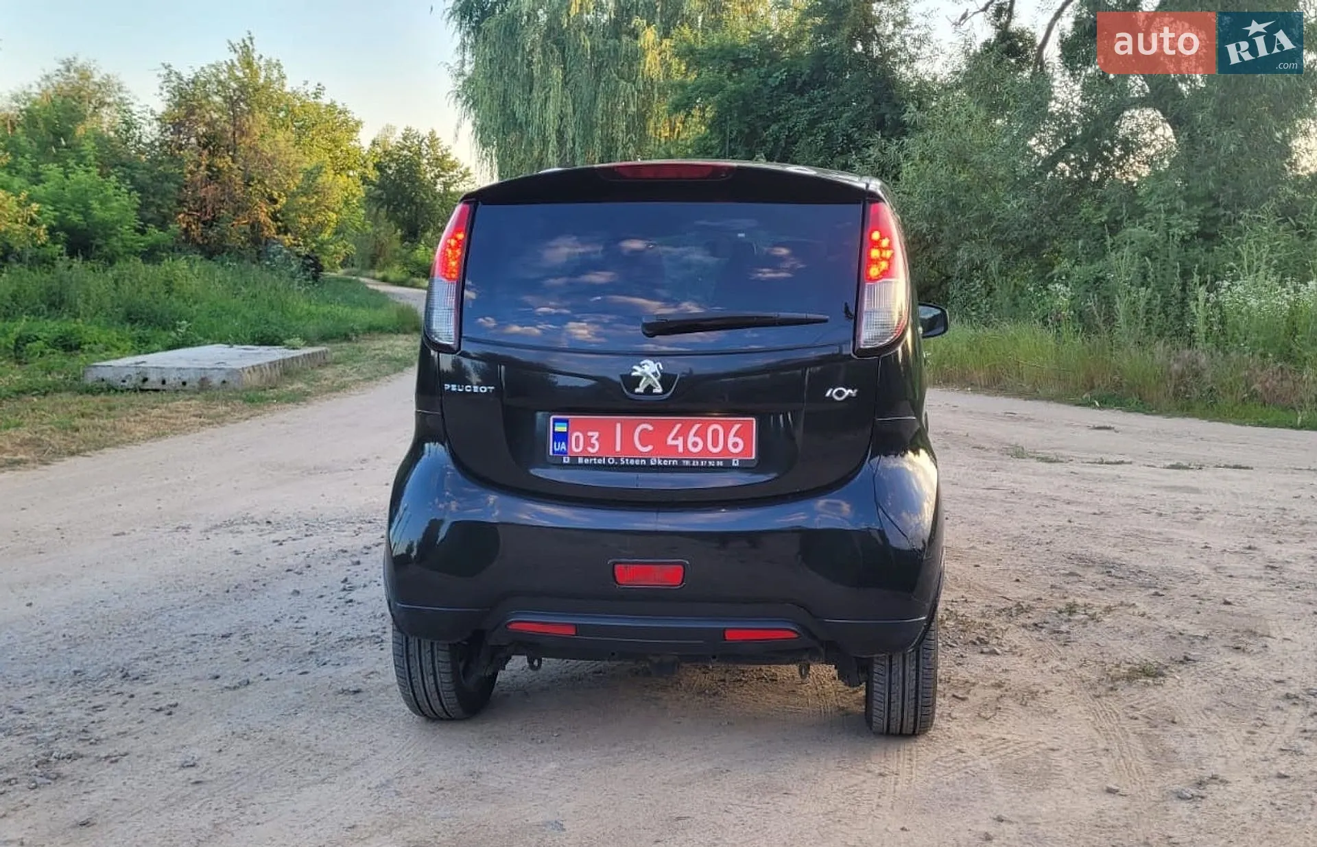 2012 Peugeot iOn - мініатюра 5