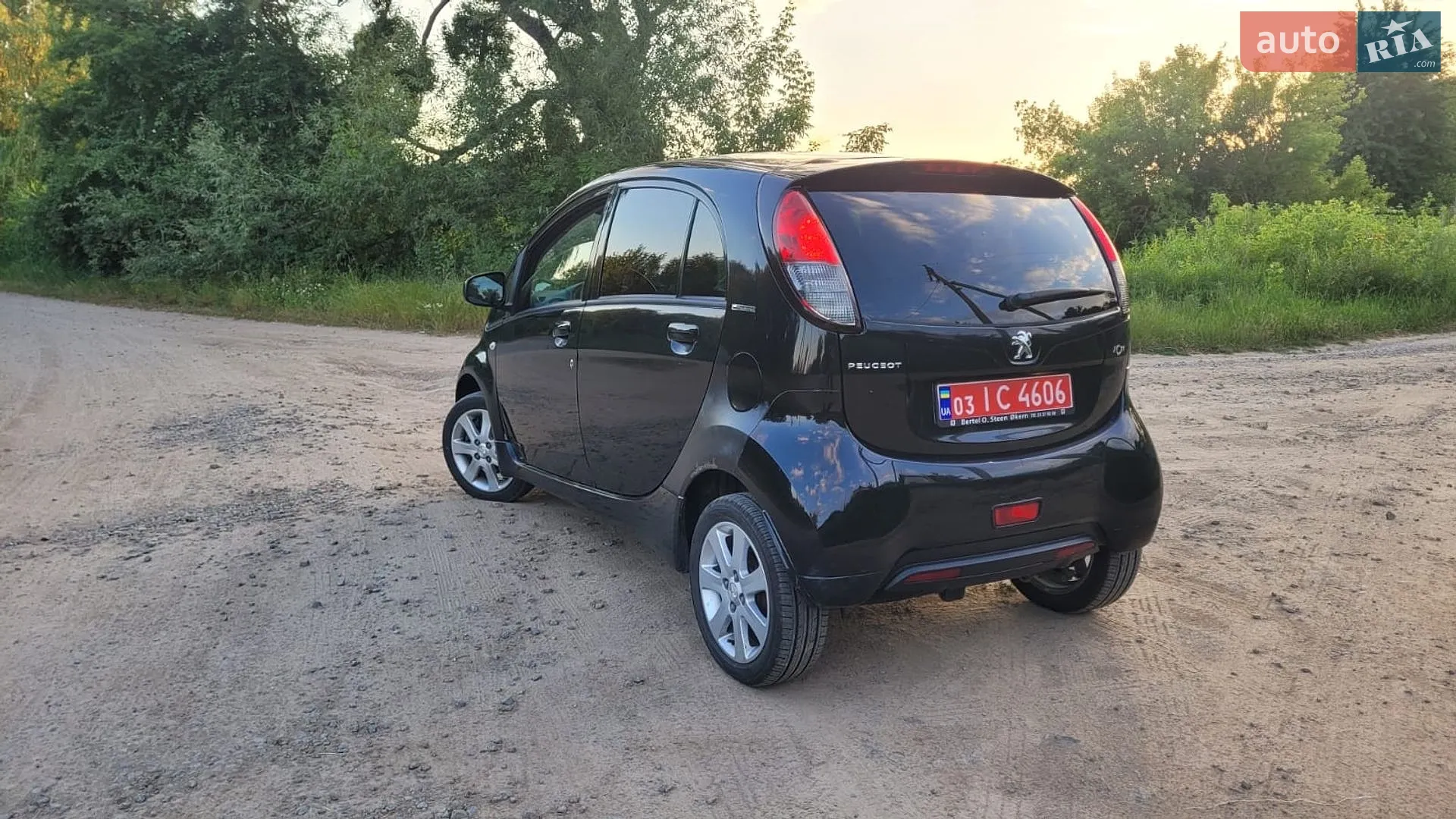 2012 Peugeot iOn - мініатюра 4