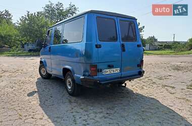 Мінівен Peugeot J5 1991 в Єланці