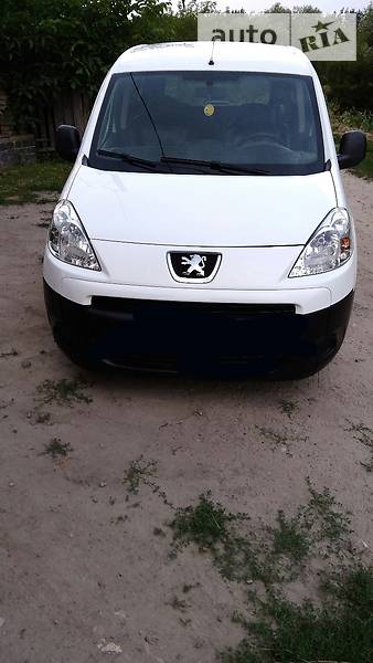 Седан Peugeot Partner 2010 в Житомире