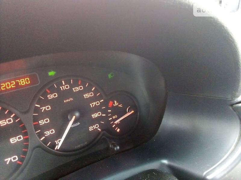 Мінівен Peugeot Partner 2008 в Косові