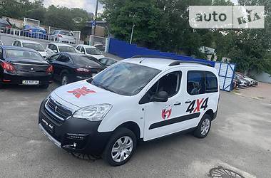 Внедорожник / Кроссовер Peugeot Partner 2017 в Киеве