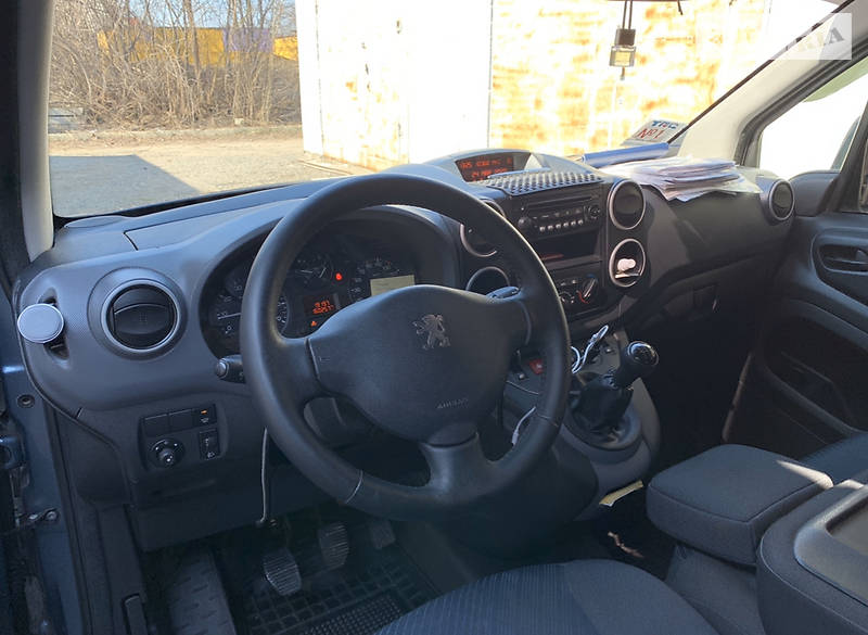 Вантажопасажирський фургон Peugeot Partner 2012 в Хмельницькому фото 18 Вантажопасажирський фургон Peugeot Partner 2012 в Хмельницькому