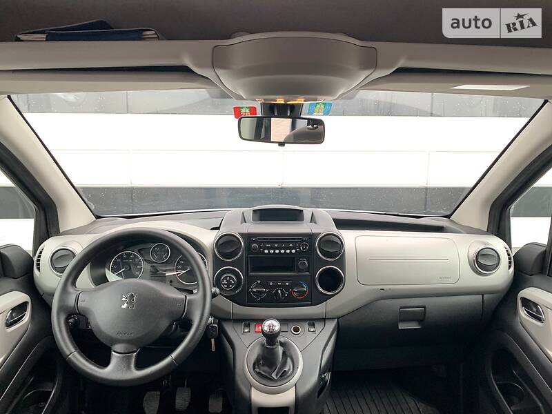 Мінівен Peugeot Partner 2011 в Рівному