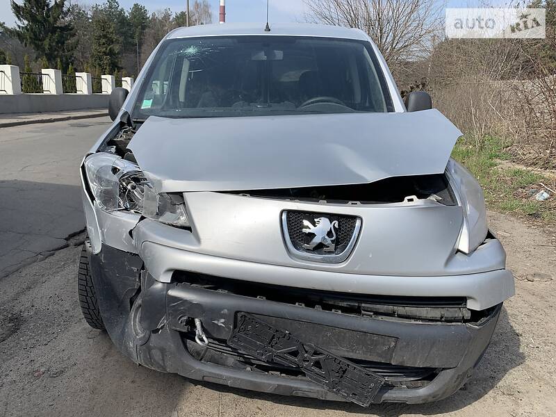 Мінівен Peugeot Partner 2011 в Києві фото 2 Мінівен Peugeot Partner 2011 в Києві