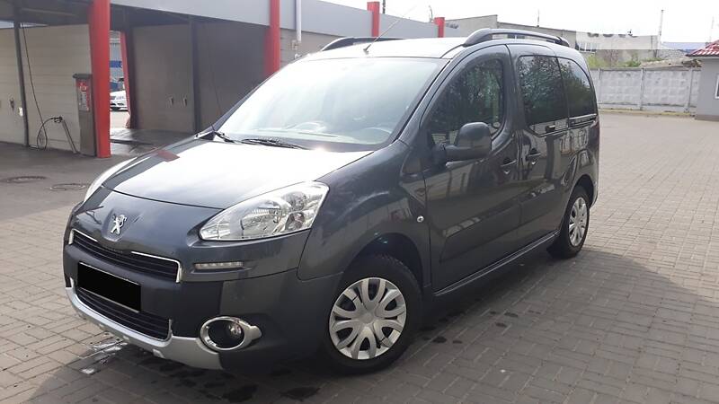 Мінівен Peugeot Partner 2014 в Рівному