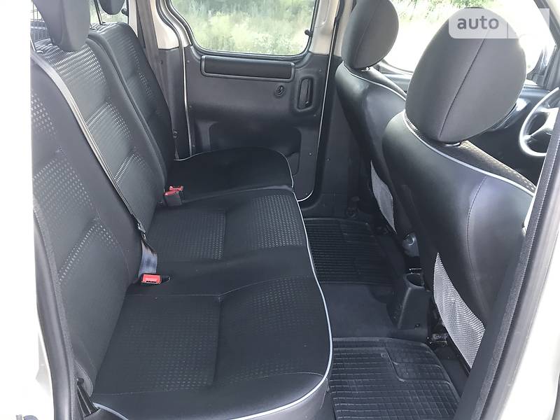 Мінівен Peugeot Partner 2007 в Києві
