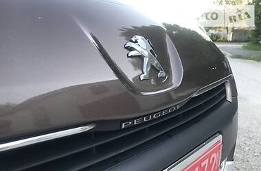 Минивэн Peugeot Partner 2012 в 