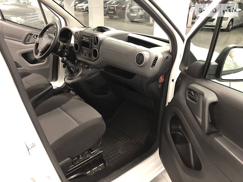 Універсал Peugeot Partner 2017 в Києві фото 5 Універсал Peugeot Partner 2017 в Києві