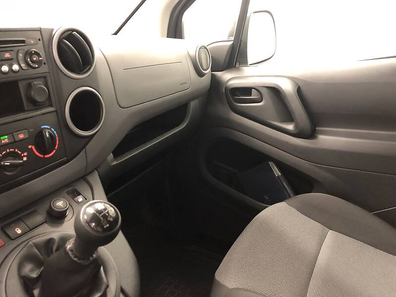 Універсал Peugeot Partner 2017 в Києві фото 13 Універсал Peugeot Partner 2017 в Києві