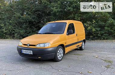 Грузопассажирский фургон Peugeot Partner 1999 в Корсуне-Шевченковском