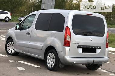 Вантажопасажирський фургон Peugeot Partner 2010 в Дрогобичі