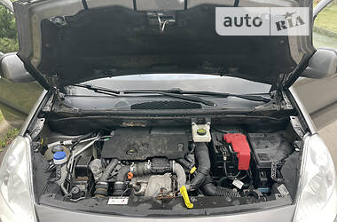 Минивэн Peugeot Partner 2011 в 