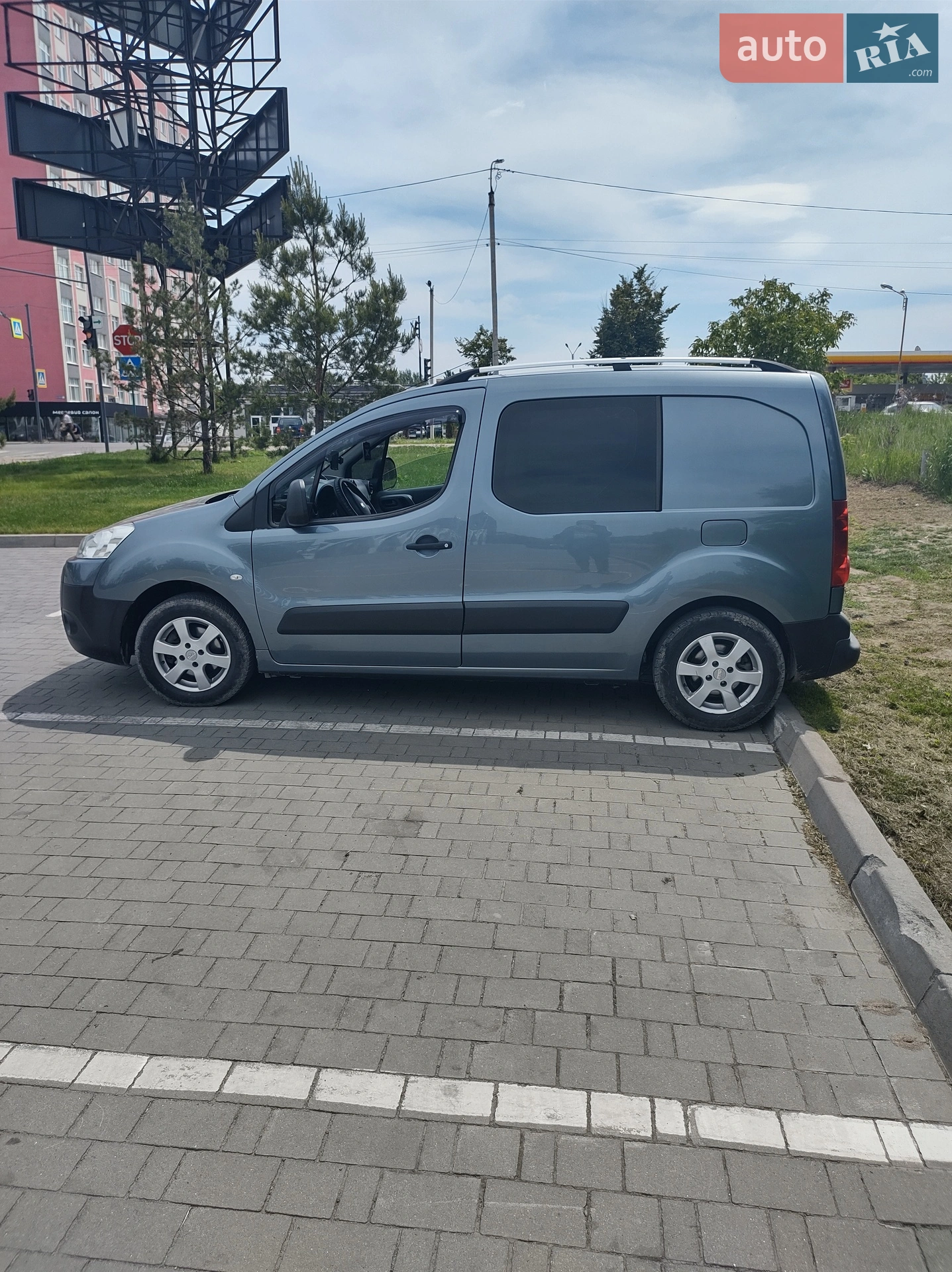2010 Peugeot Partner - мініатюра 7