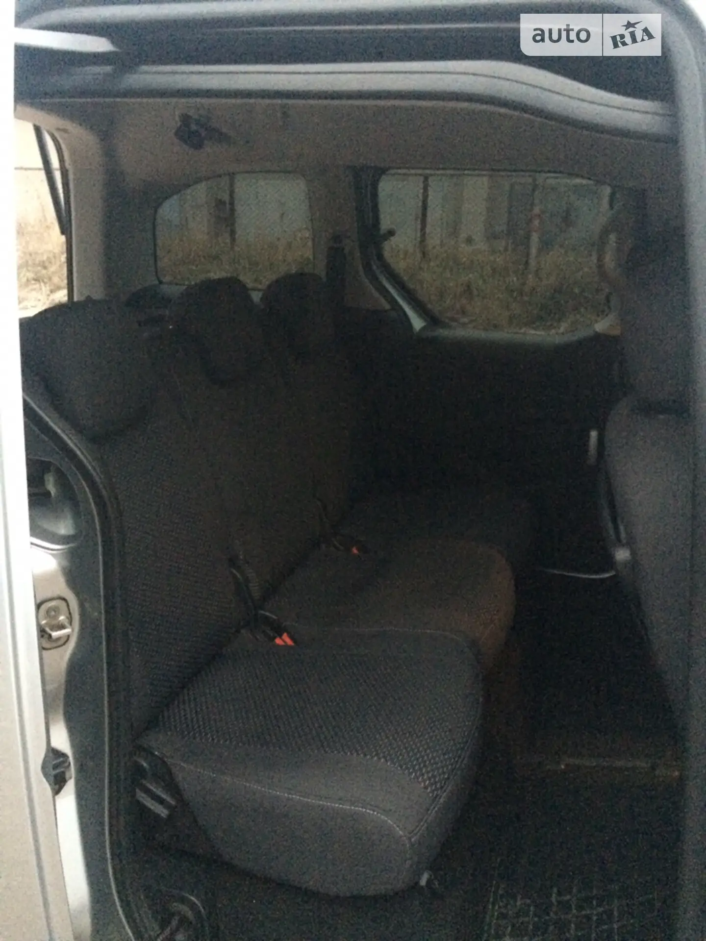 2010 Peugeot Partner - мініатюра 7
