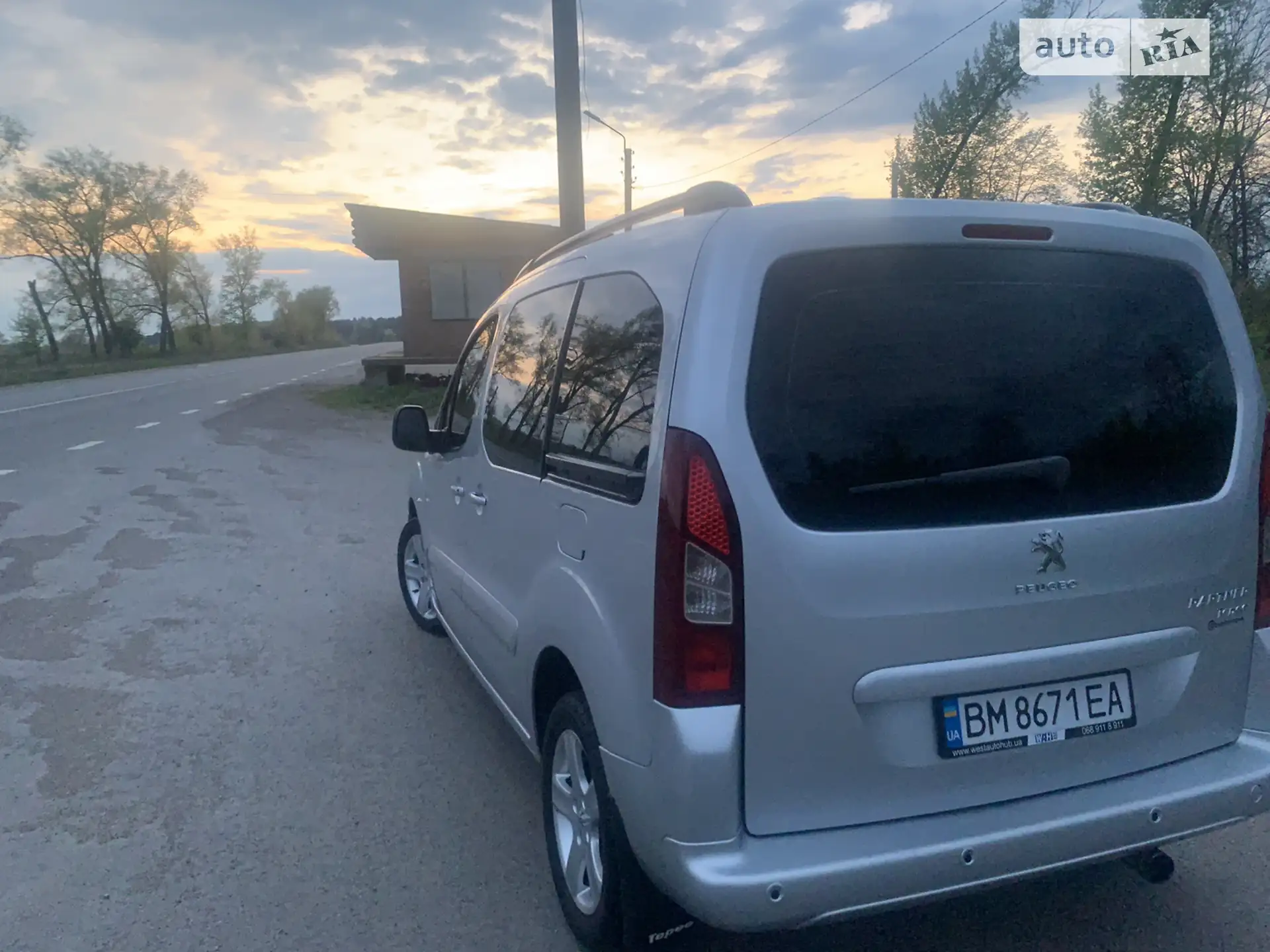 2012 Peugeot Partner - мініатюра 2