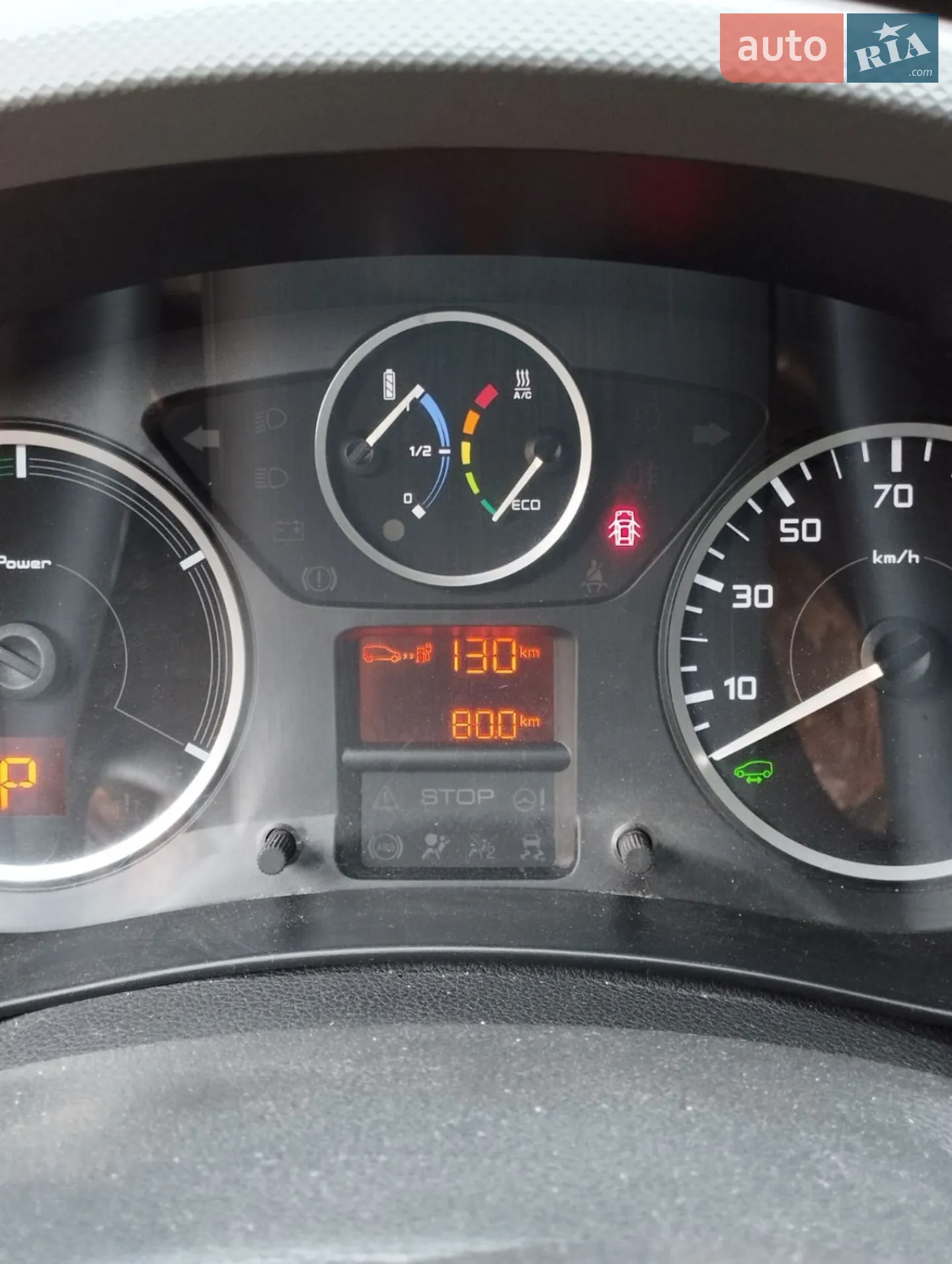 2013 Peugeot Partner - мініатюра 10