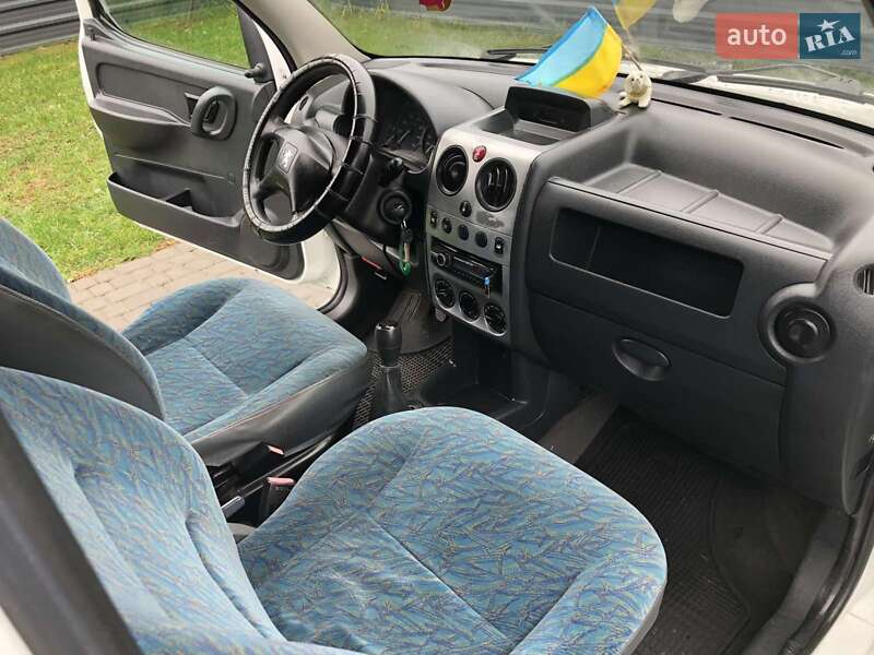 Мінівен Peugeot Partner 2006 в Ковелі