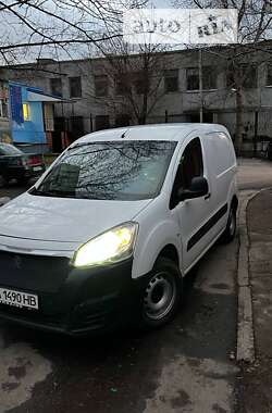 Вантажний фургон Peugeot Partner 2017 в Кропивницькому