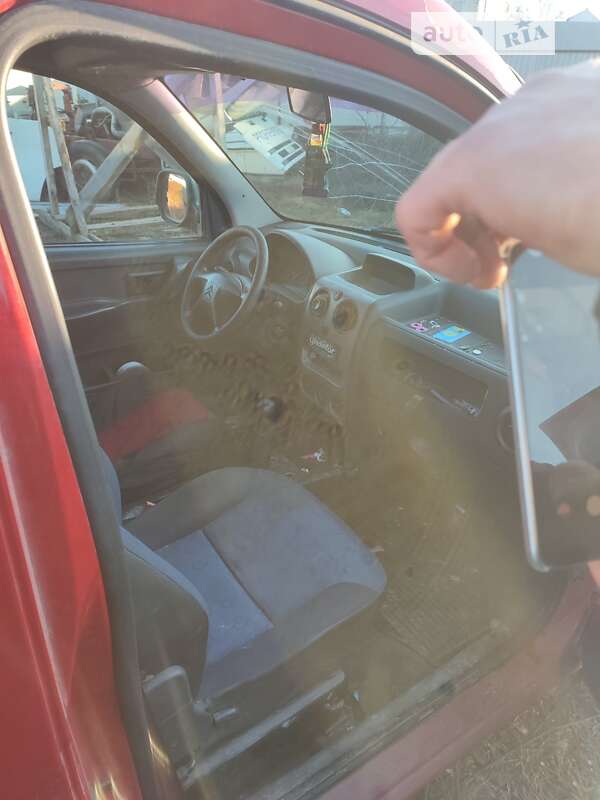 Грузопассажирский фургон Peugeot Partner 2005 в Львове