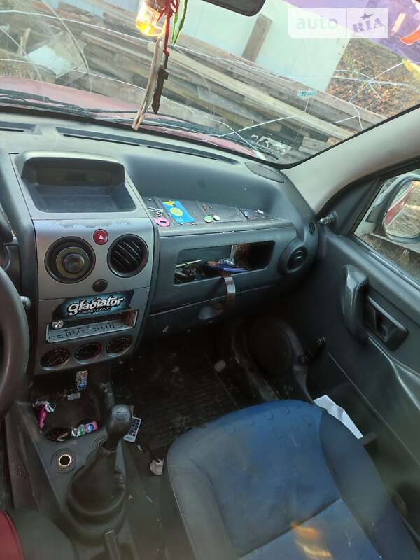 Грузопассажирский фургон Peugeot Partner 2005 в Львове