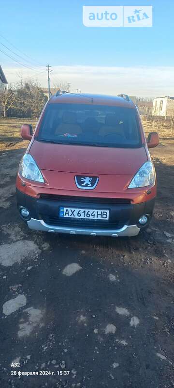 Мінівен Peugeot Partner 2010 в Чугуєві