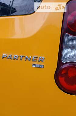 Мінівен Peugeot Partner 2012 в Сумах