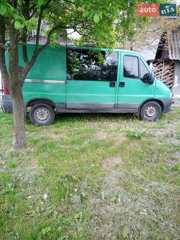 Мінівен Peugeot Partner 2004 в Стрию