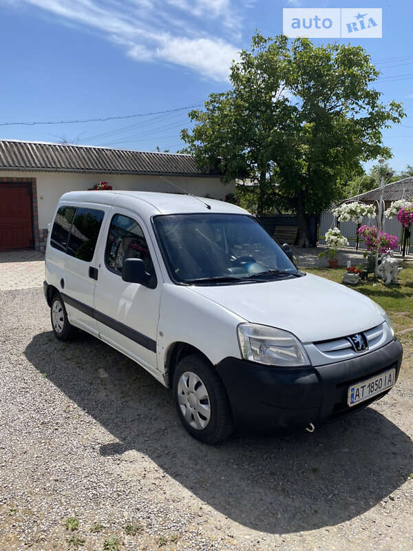 Мінівен Peugeot Partner 2008 в Снятині