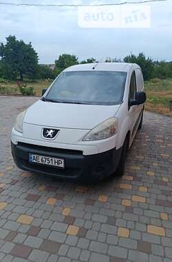Вантажний фургон Peugeot Partner 2011 в Синельниковому