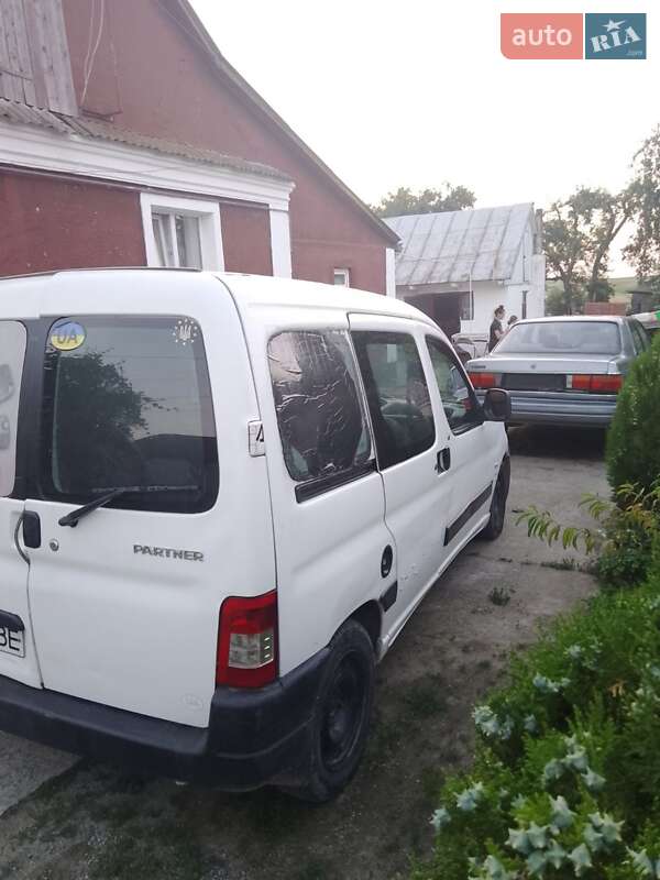 Мінівен Peugeot Partner 2006 в Рівному