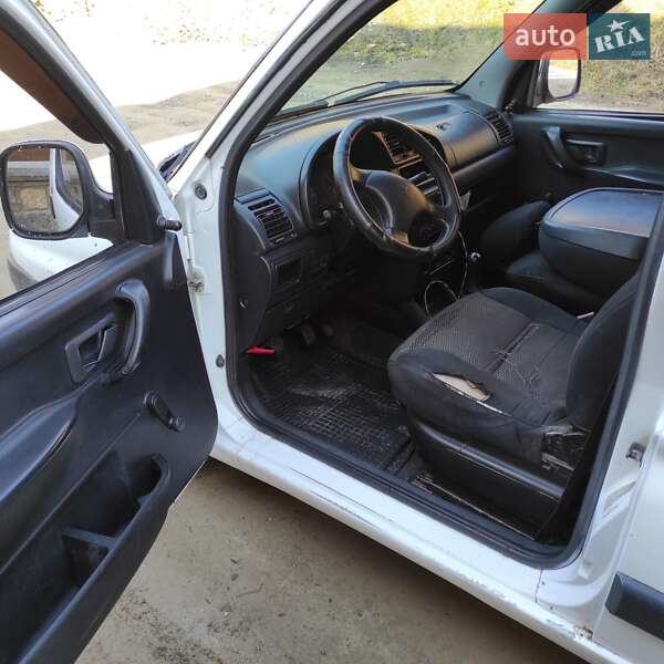 Минивэн Peugeot Partner 1999 в Косове фото 5 Минивэн Peugeot Partner 1999 в Косове