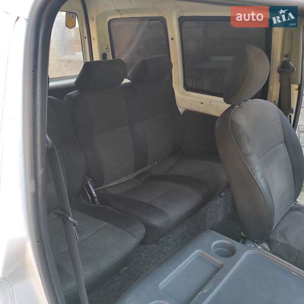 Минивэн Peugeot Partner 1999 в Косове фото 3 Минивэн Peugeot Partner 1999 в Косове