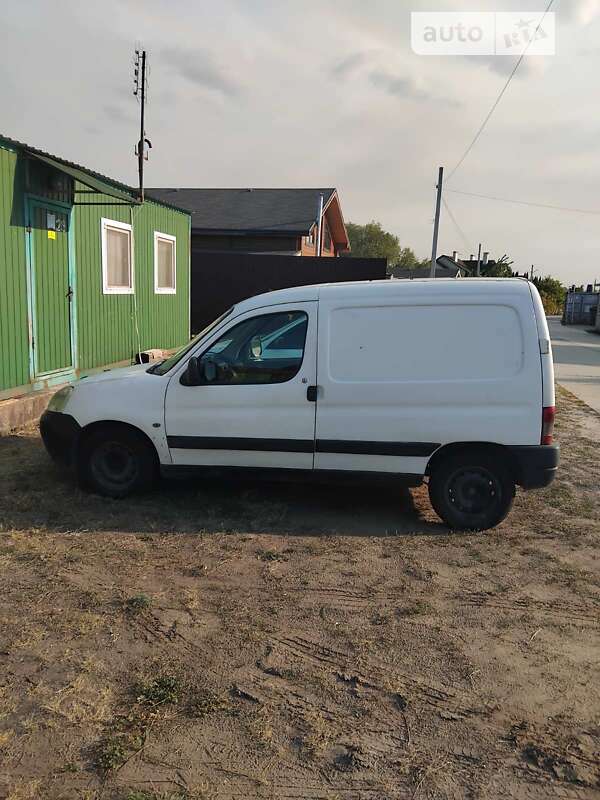 Вантажний фургон Peugeot Partner 2010 в 