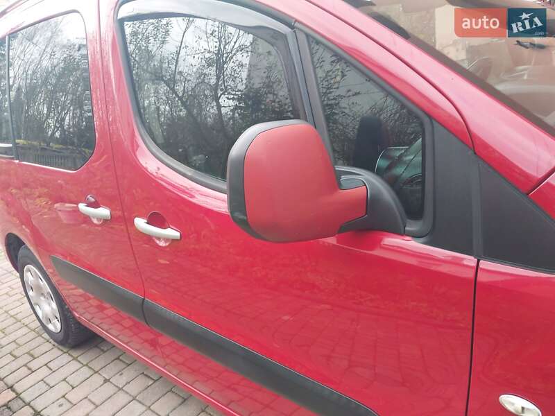 Мінівен Peugeot Partner 2010 в Івано-Франківську