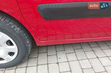Минивэн Peugeot Partner 2010 в 