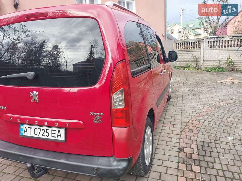 Мінівен Peugeot Partner 2010 в Івано-Франківську