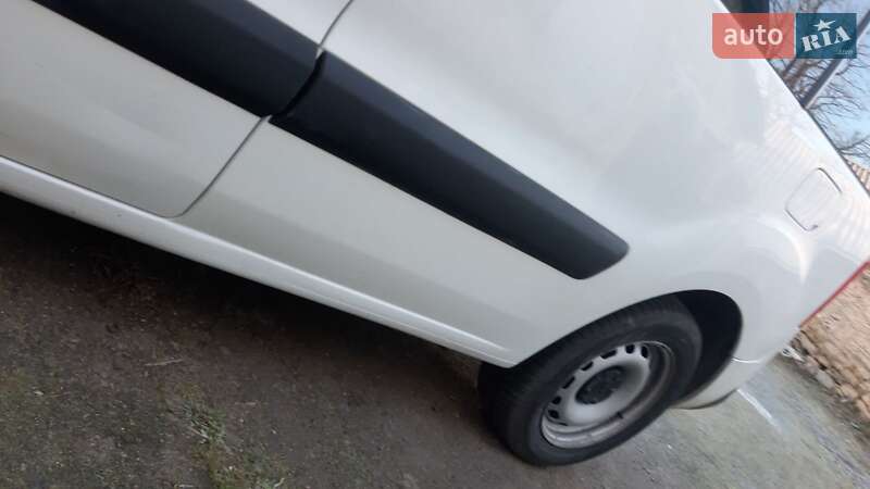 Мінівен Peugeot Partner 2017 в Здолбуніві фото 2 Мінівен Peugeot Partner 2017 в Здолбуніві