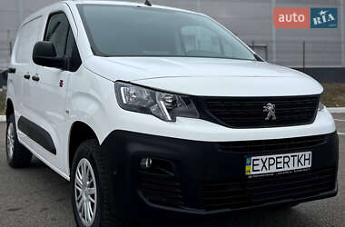 Вантажний фургон Peugeot Partner 2019 в Рівному