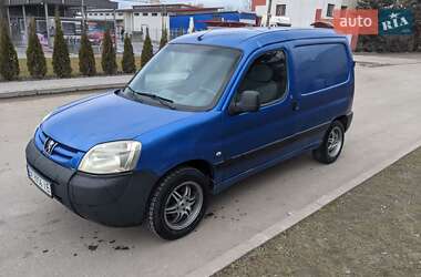 Вантажний фургон Peugeot Partner 2005 в Рівному