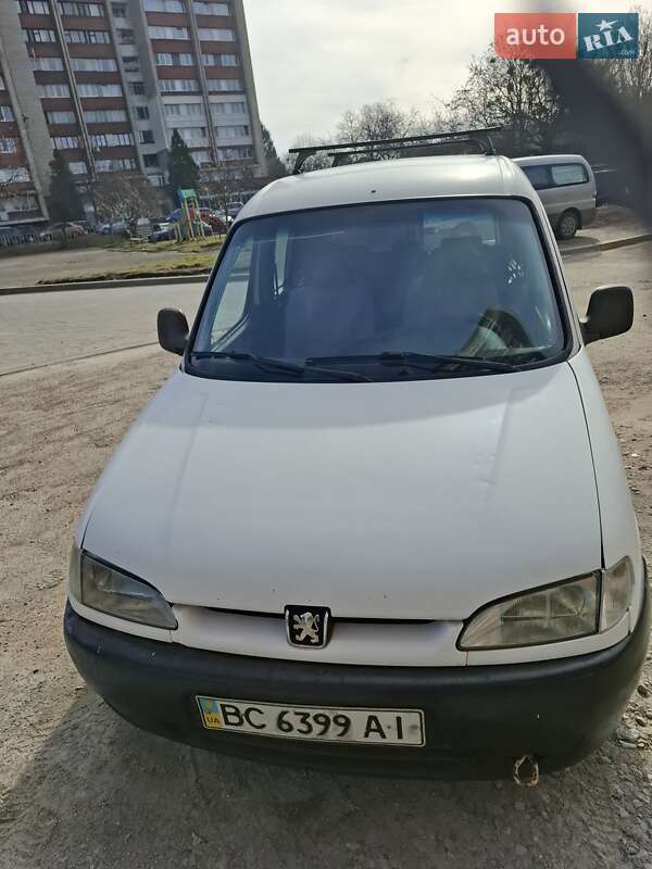 Вантажний фургон Peugeot Partner 1998 в Львові