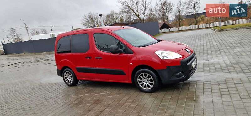 Минивэн Peugeot Partner 2011 в Ивано-Франковске