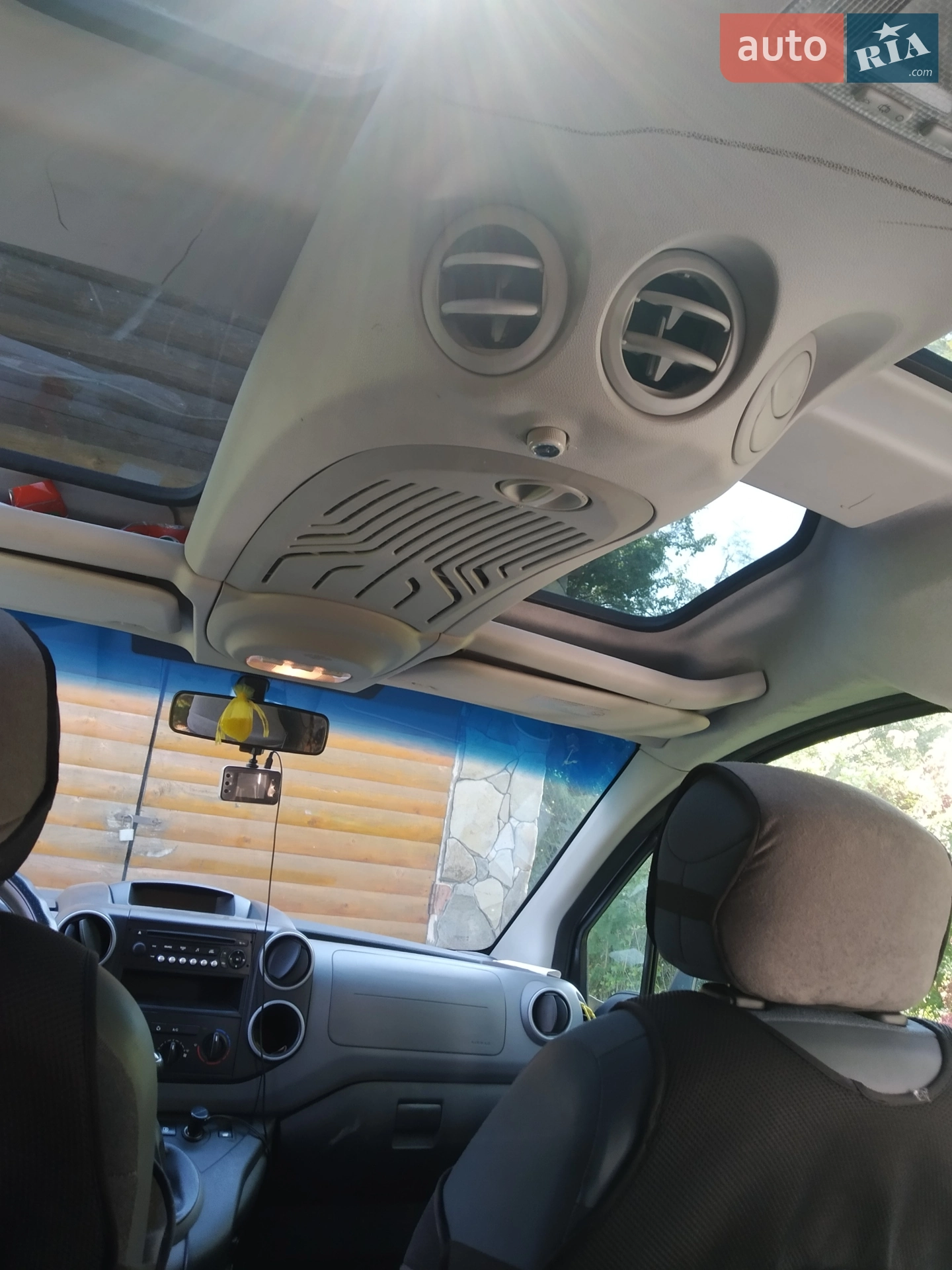 2012 Peugeot Partner - мініатюра 10