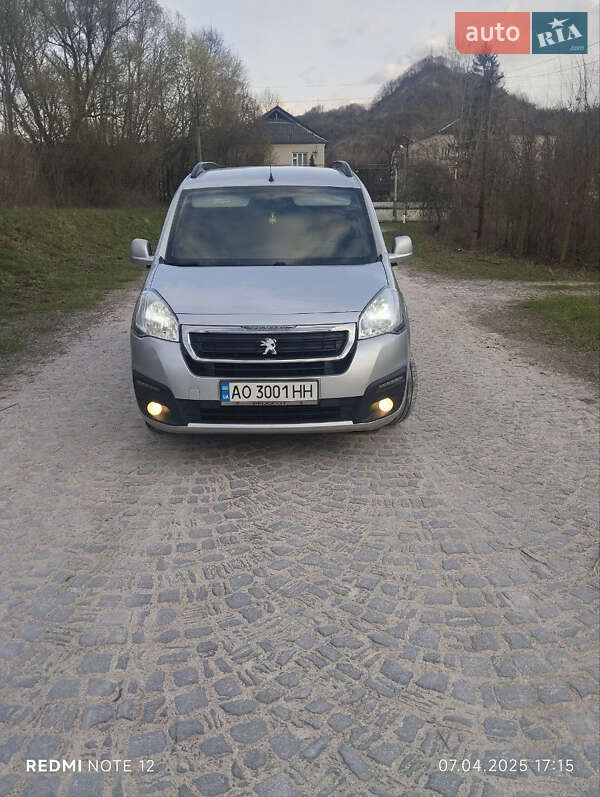 Мінівен Peugeot Partner 2015 в Приборжавском