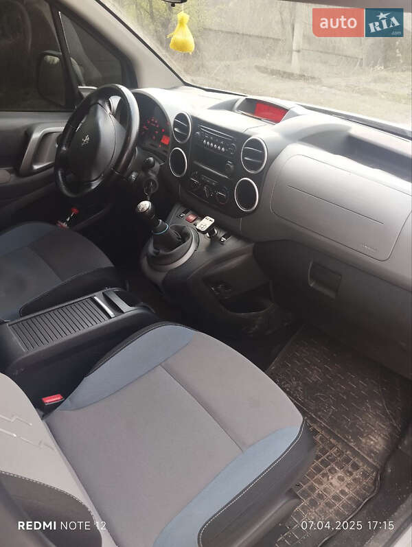 Мінівен Peugeot Partner 2015 в Приборжавском