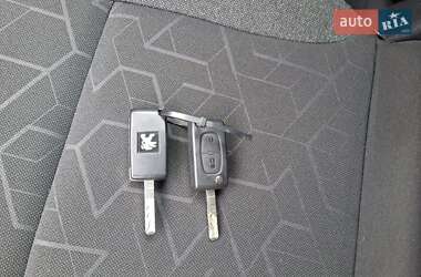 Минивэн Peugeot Partner 2018 в 