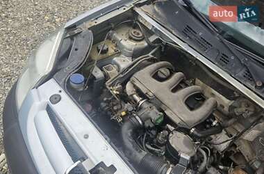 Грузовой фургон Peugeot Partner 2004 в 